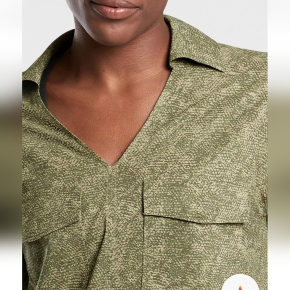 Athleta Zuma Printed Top V Neck High Low Size XS Women’s Viper Shadow Olive - Picture 5 of 15